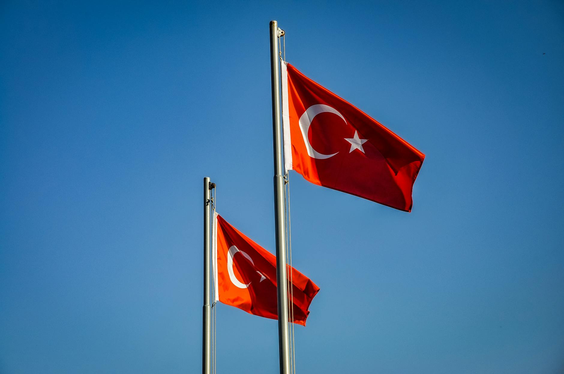 Turcia: două atacuri armate la școli în 24 de ore