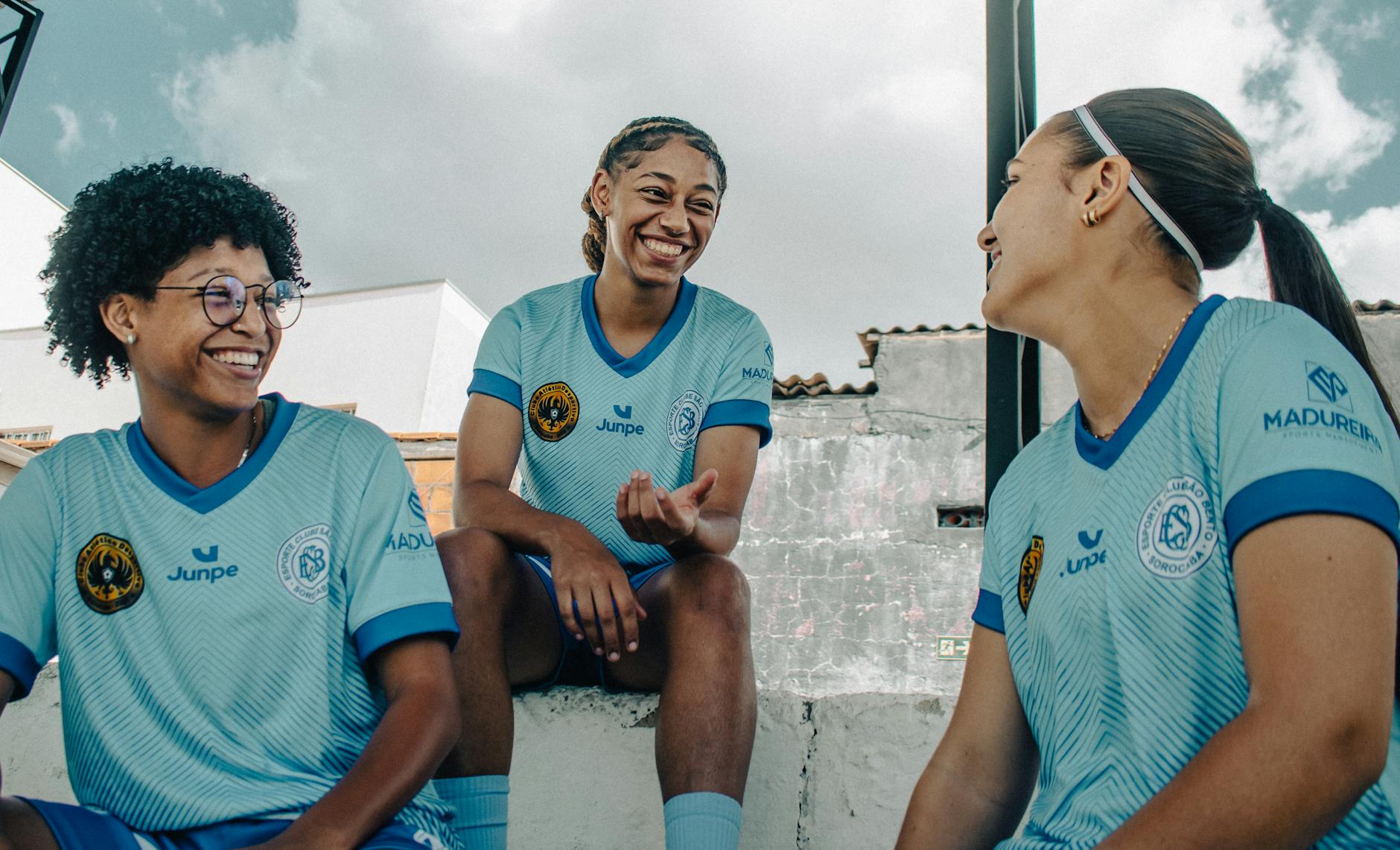 Macron la Atena: clauza UE de apărare, mai solidă decât NATO