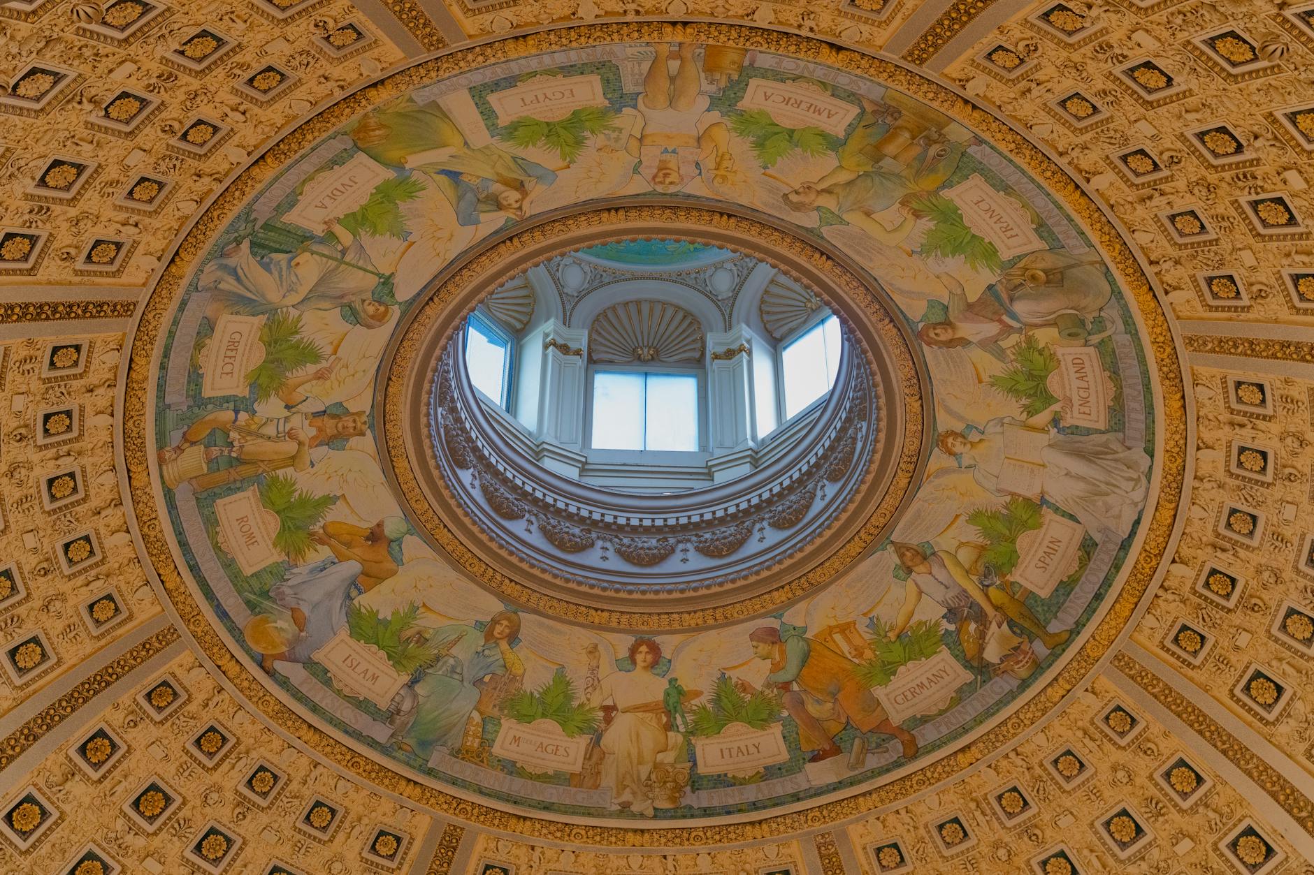 Columbia: 13 morți într-un atentat pe autostrada Pan-Americană