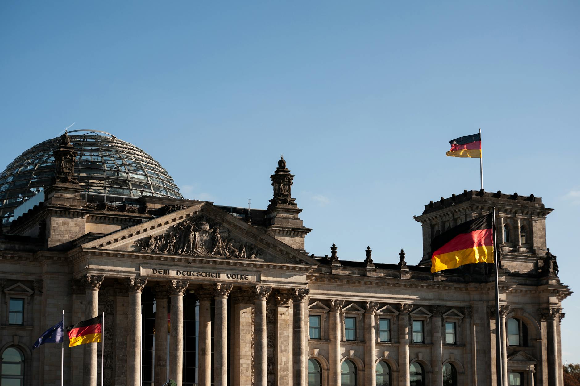 Germania acuză Rusia de atacuri cibernetice pe Signal