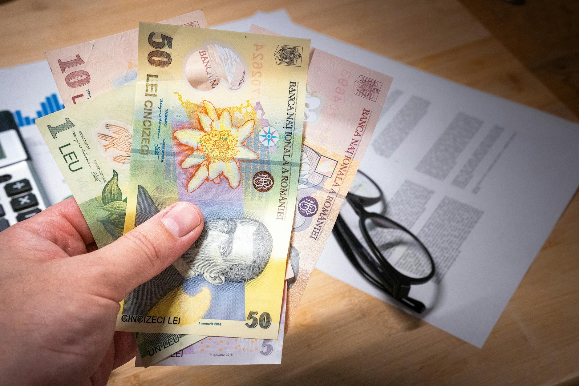 Angajații din ANAF și Finanțe, 60 de zile de proteste