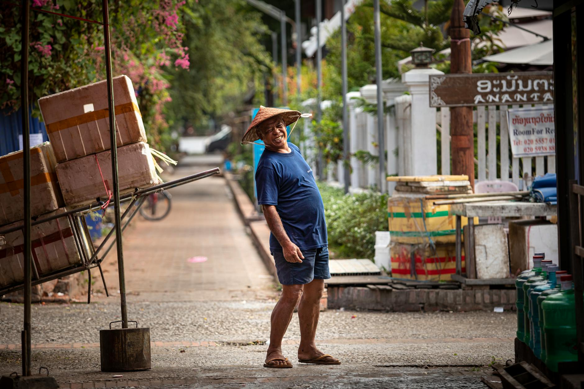 Laos: cinci oameni găsiți vii după o săptămână în peșteră