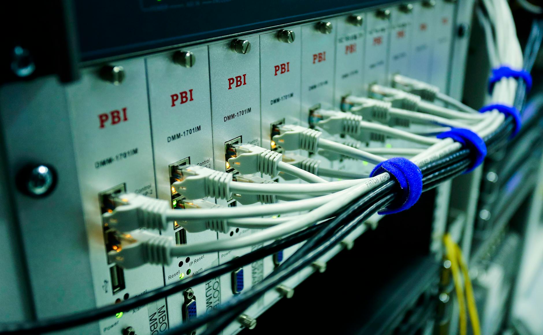 Digi primește 196 mil. € de la SRI pentru platformă AI