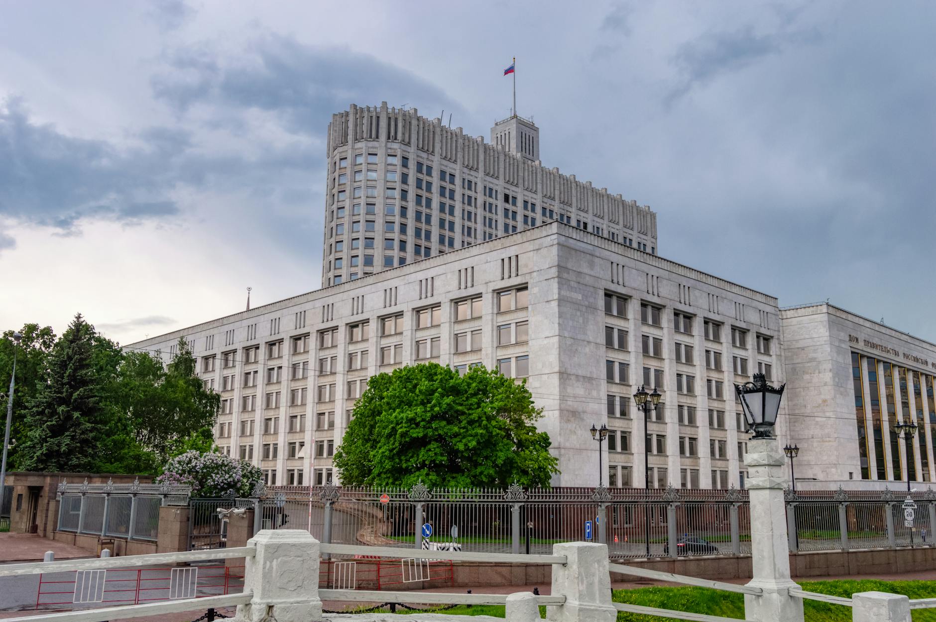 Judecător federal blochează taxa H-1B de 100.000$