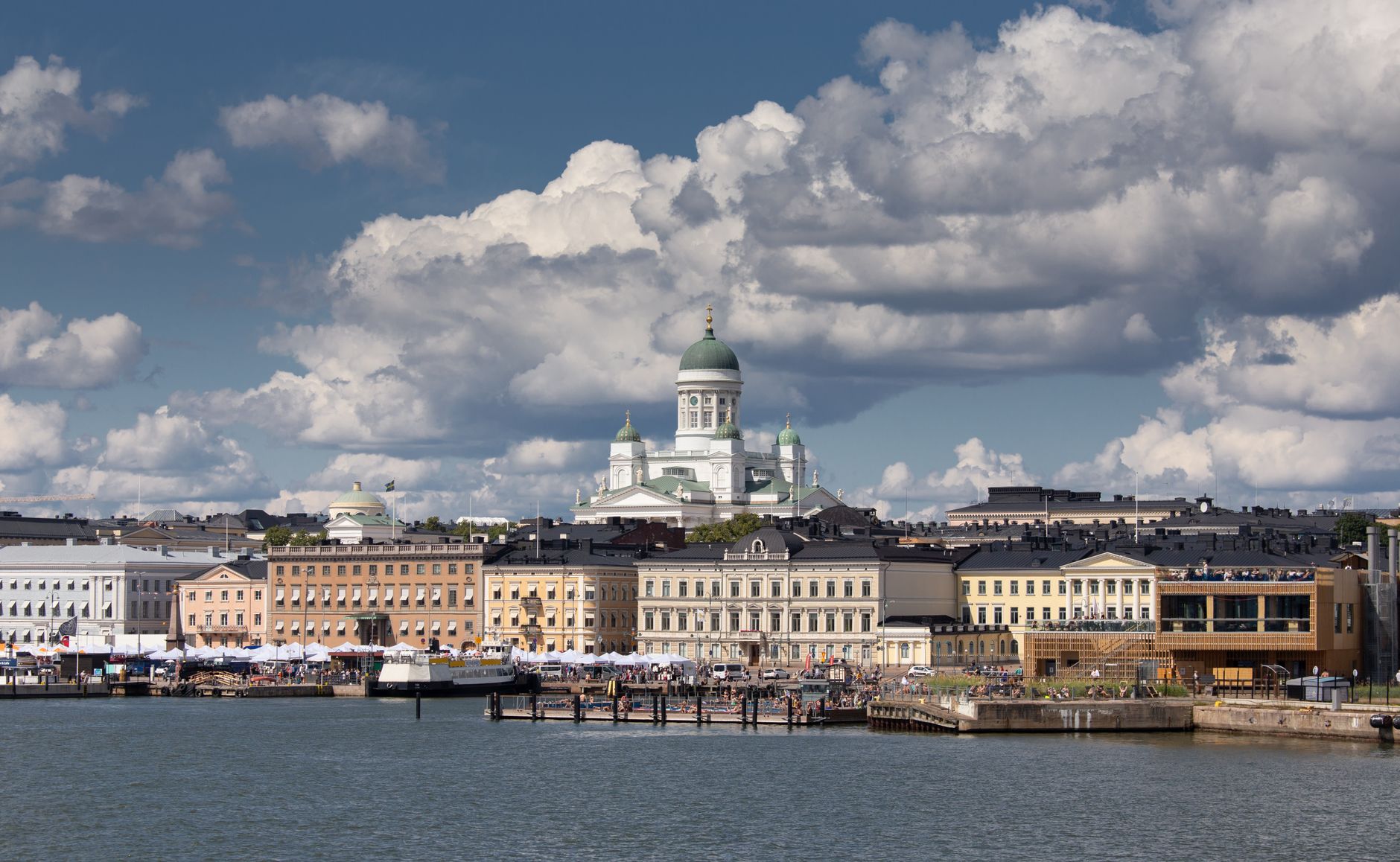Finlanda ridică interdicția istorică a armelor nucleare
