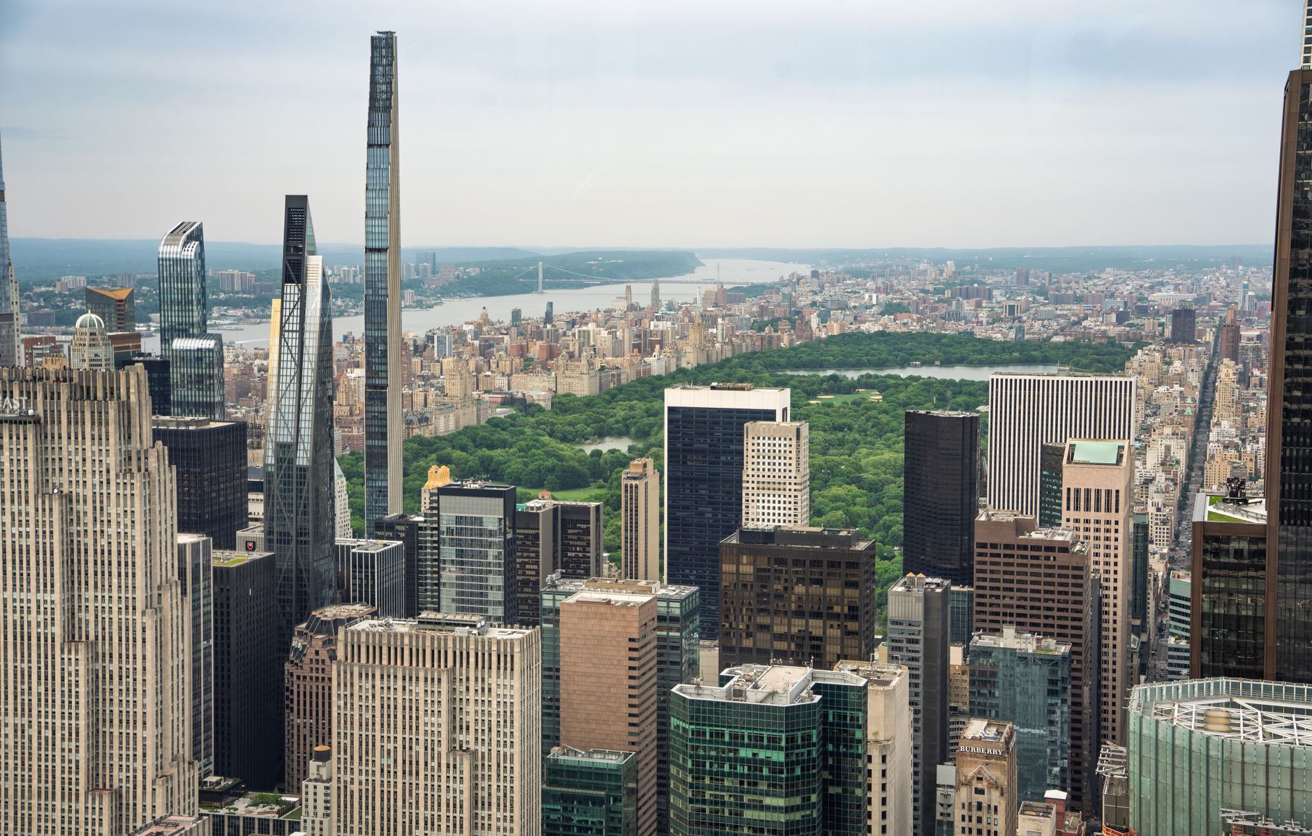 Zgârie-nori din Manhattan: coloane cedate, evacuări masive