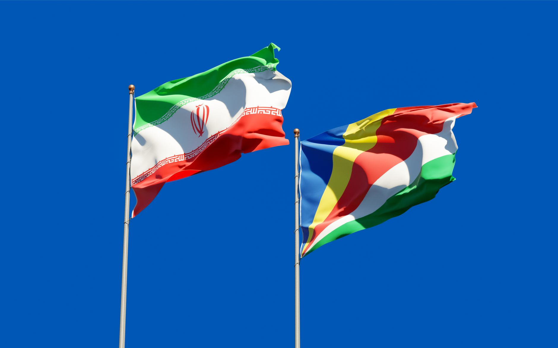 Iran atacă 5 state din regiune; SUA intensifică loviturile
