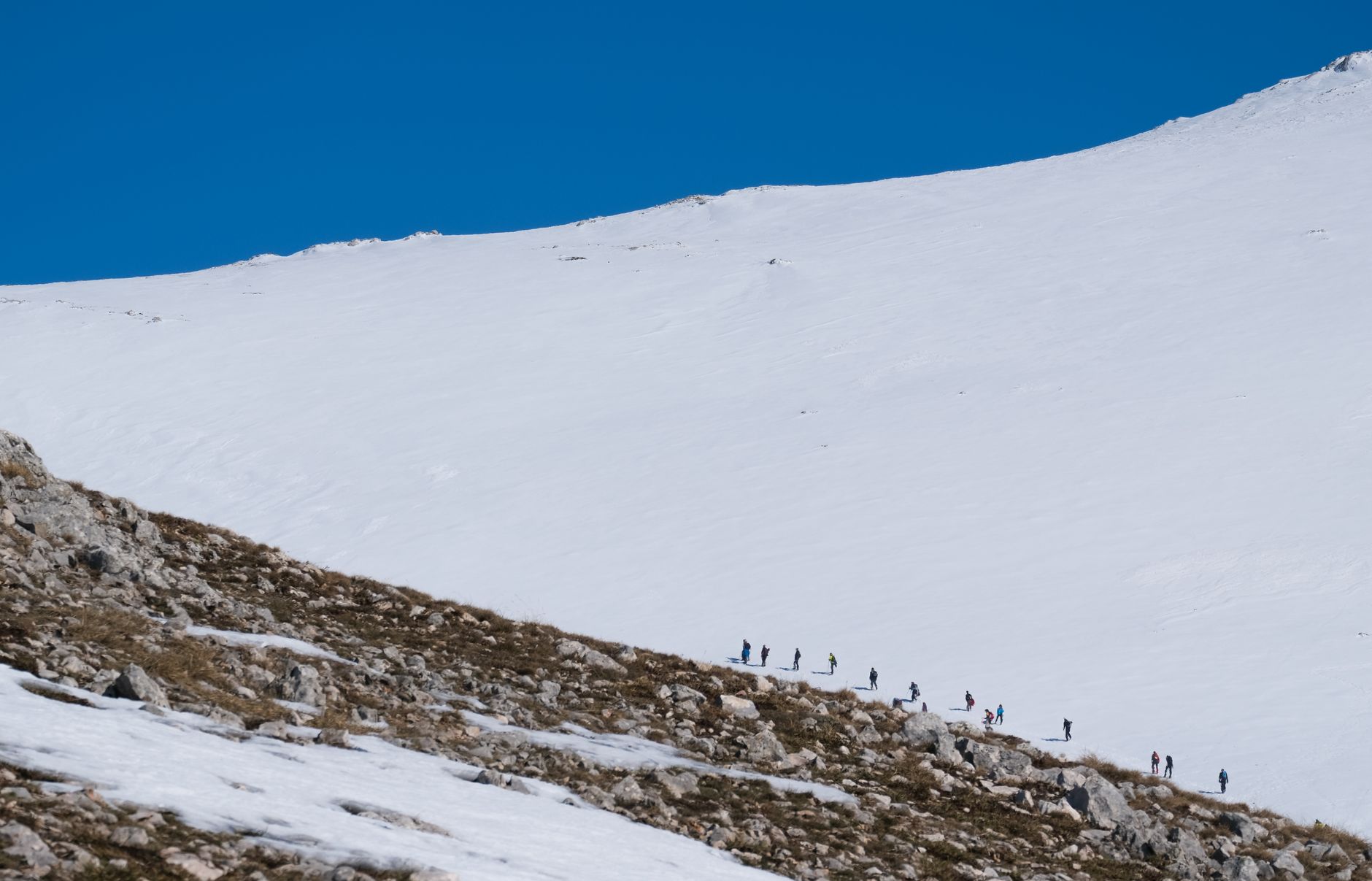 Doi alpiniști români, morți íntr-o crevasă pe Gran Paradiso