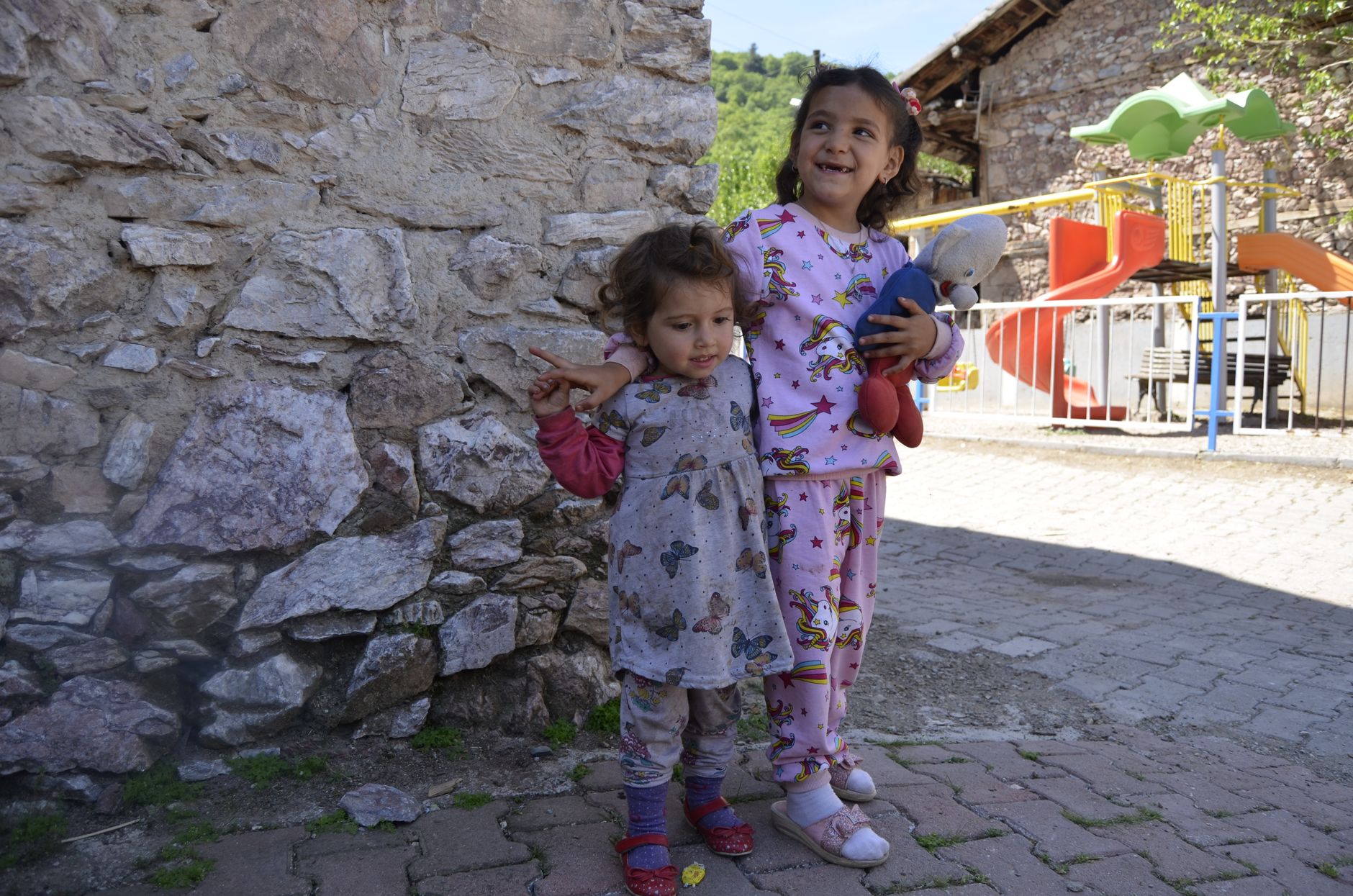 EES confundă gemene la Cluj: jurnalistă POLITICO reținută