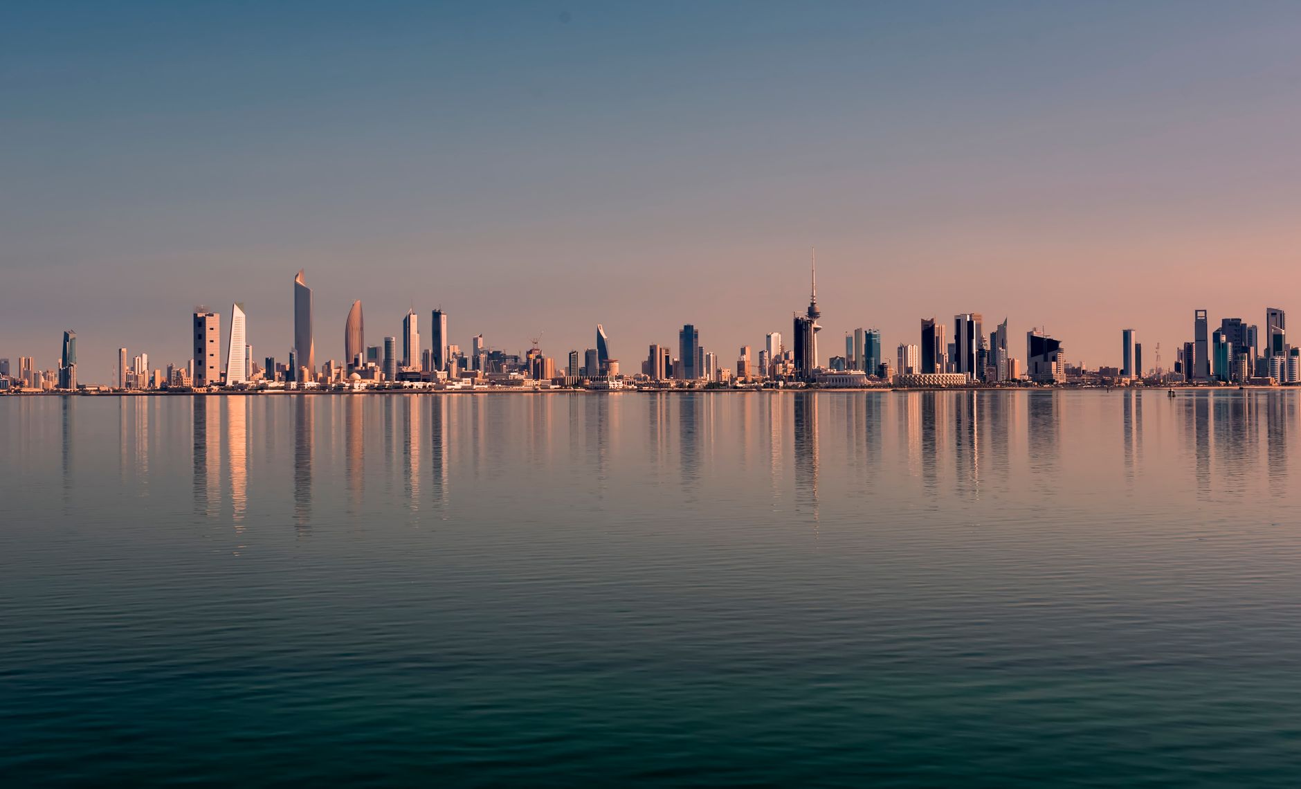 Iran atacă Kuwait, Bahrain și Iordania; SUA contraatacă