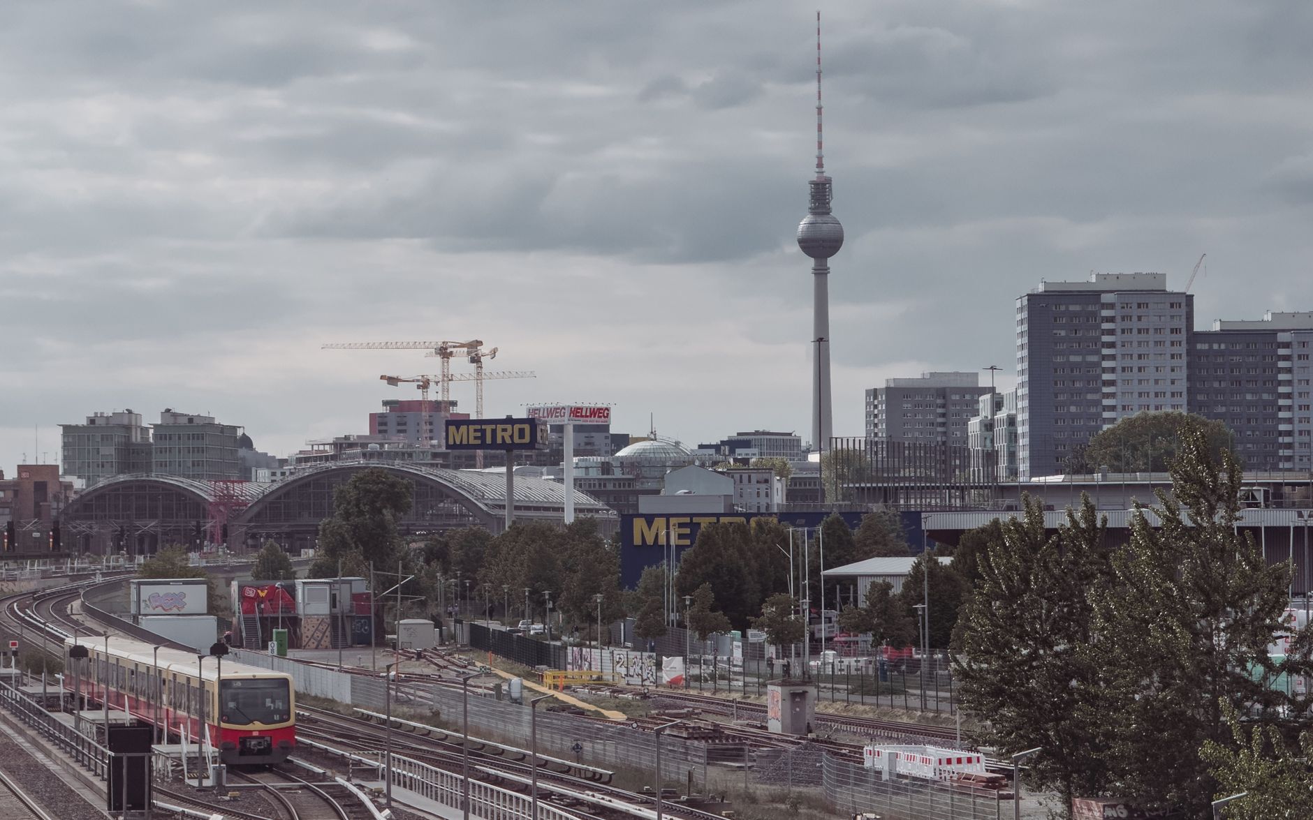 Suspectul atacului de la Berlin Pride, împușcat de poliție