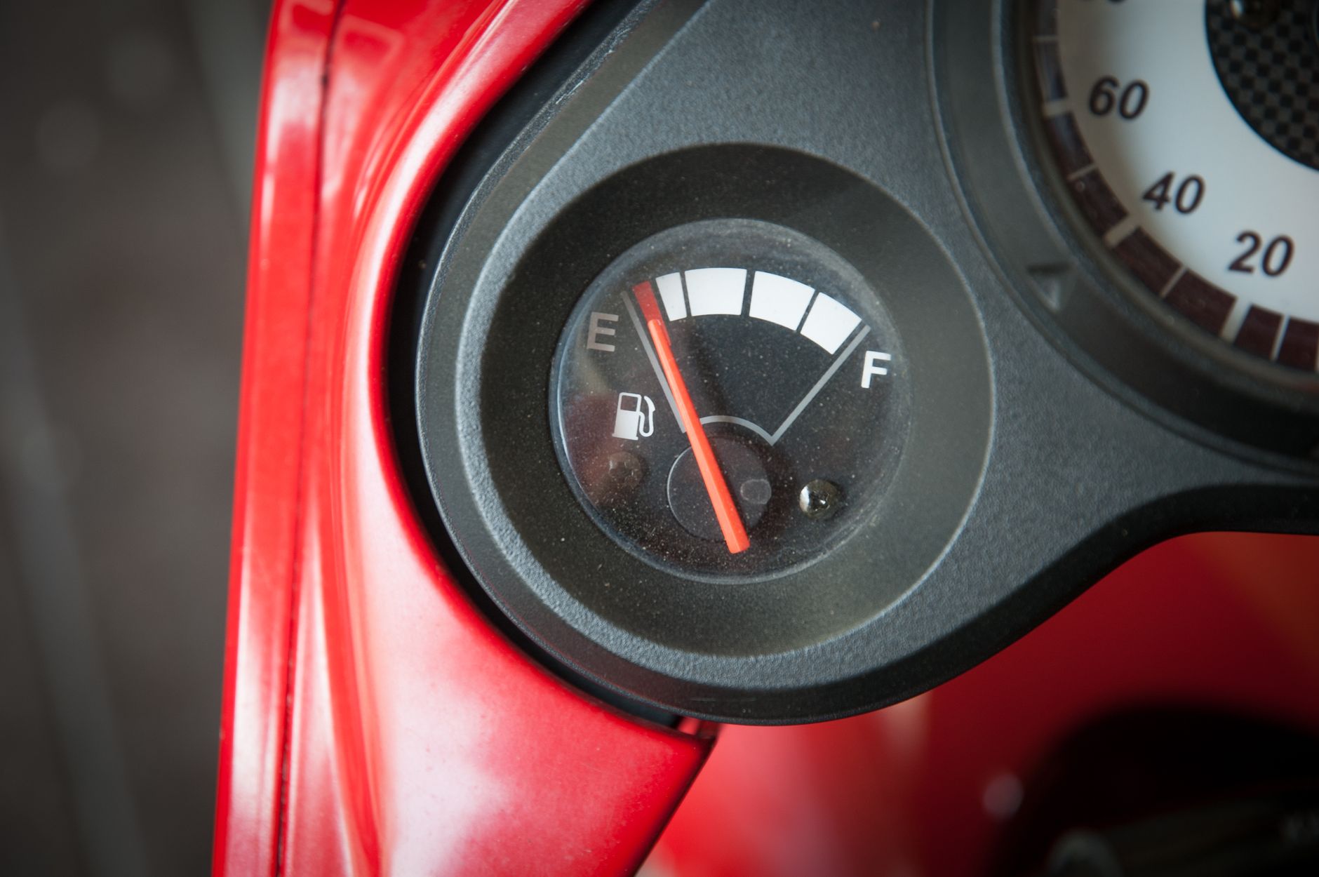 Motorina depășește 10,50 lei: petrolierele ocolesc Marea Neagră