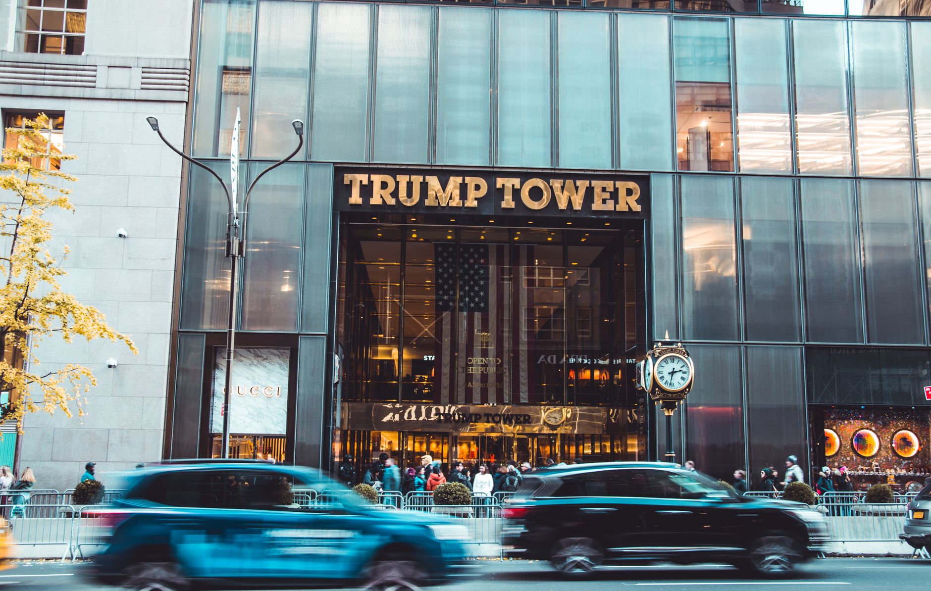 Trump amenință Iranul cu „decapitarea” și cere negocieri imediate