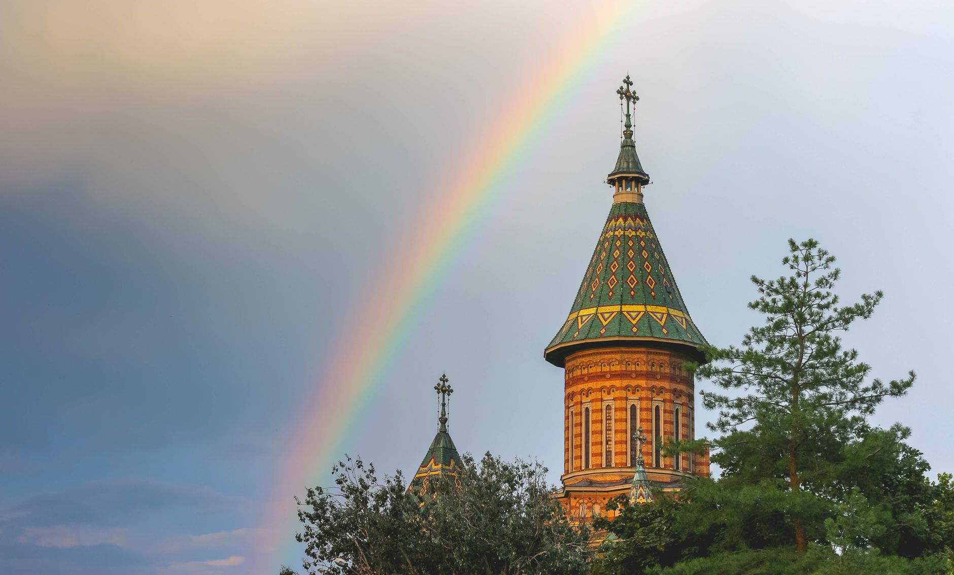 Prefectul de Timiș taie 10% din salariul lui Fritz; PSD atacă mandatul