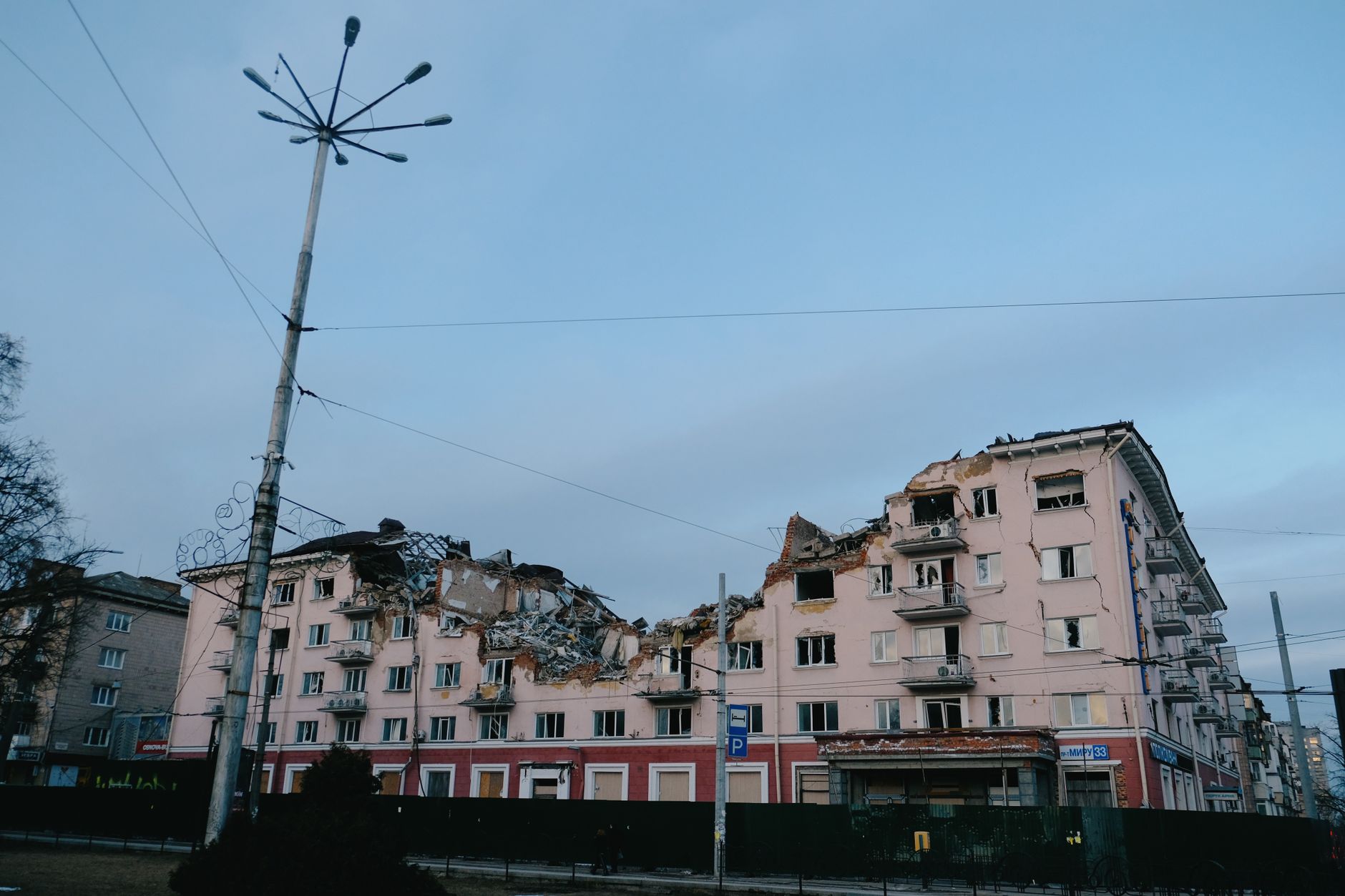 Zelensky: Rusia a distrus toate centralele termice; vine o iarnă grea