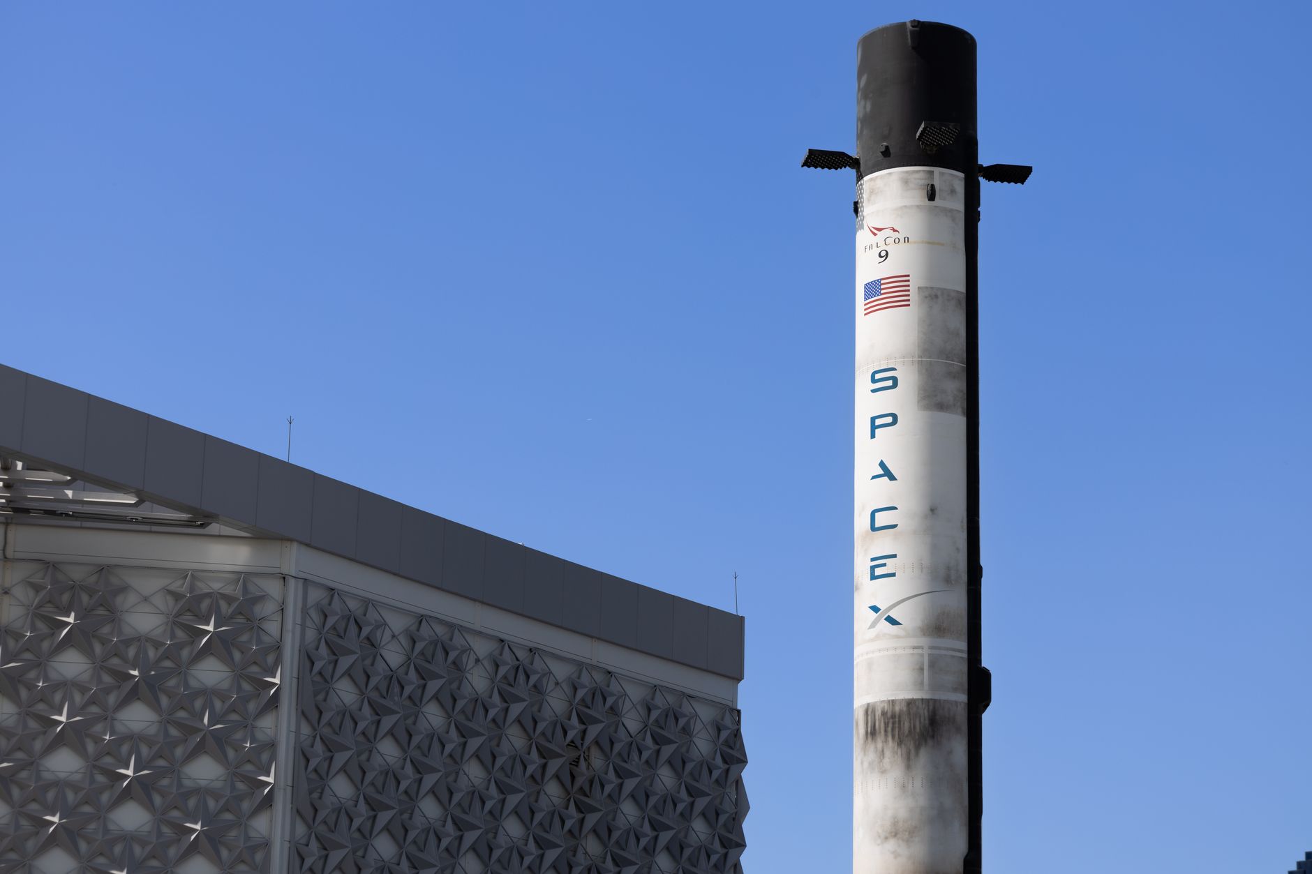 Musk blochează Starlink: Trump n-a intervenit la cererea lui Zelenski