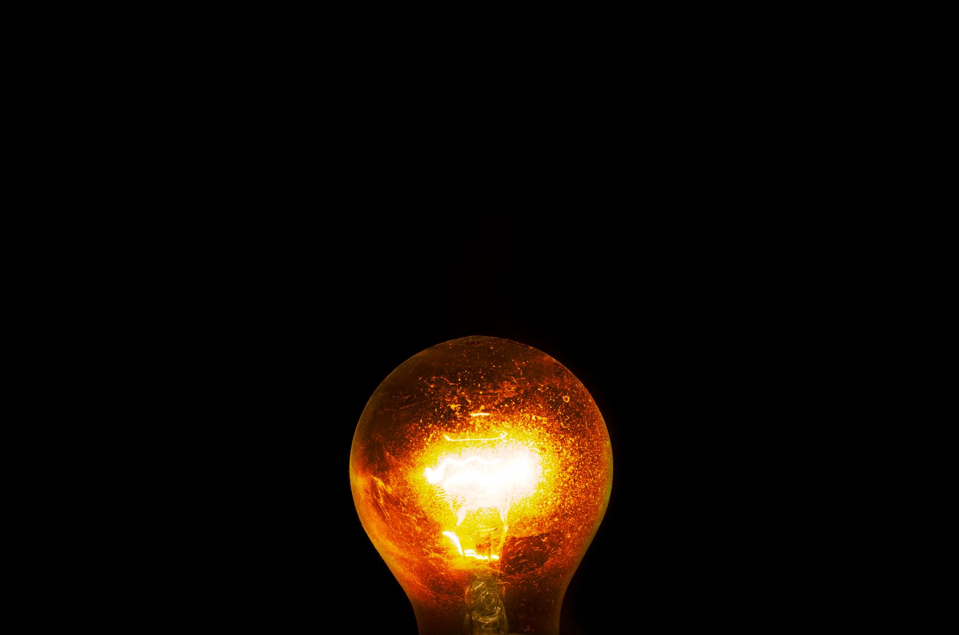 AEI: facturile la energie cresc cu până la 20% în iarna viitoare