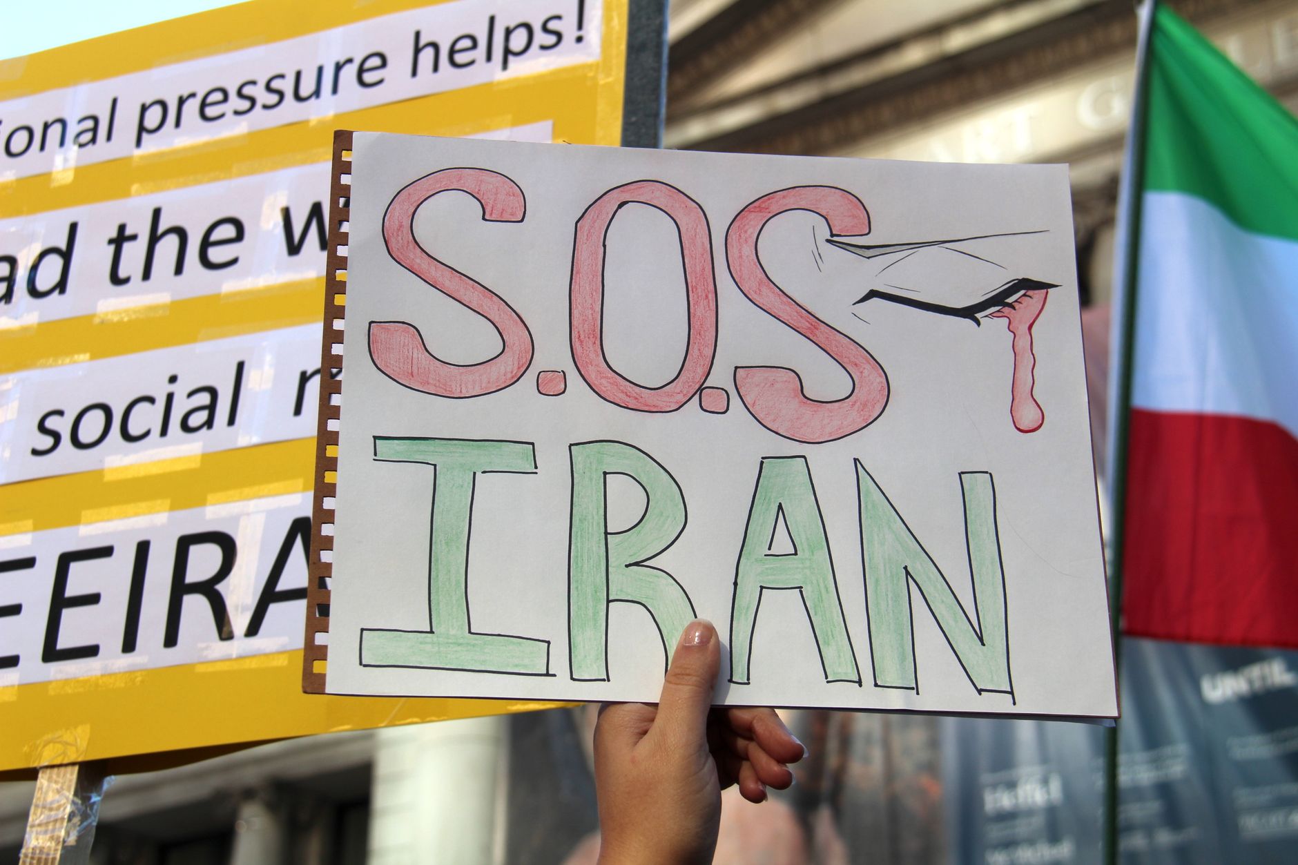 Criza din Iran duce obligațiunile la maxime de decenii în Europa