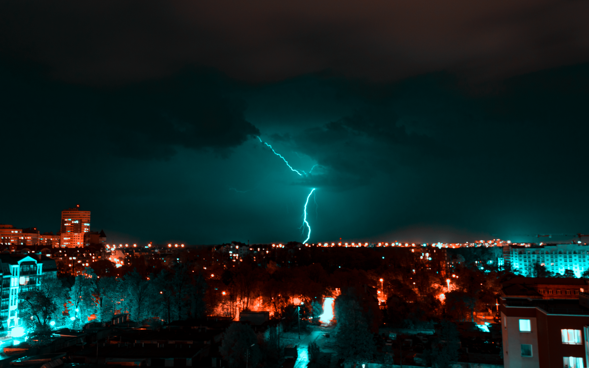 Robotul Lightning doboară recordul lui Bolt: 100m în 9,32 secunde