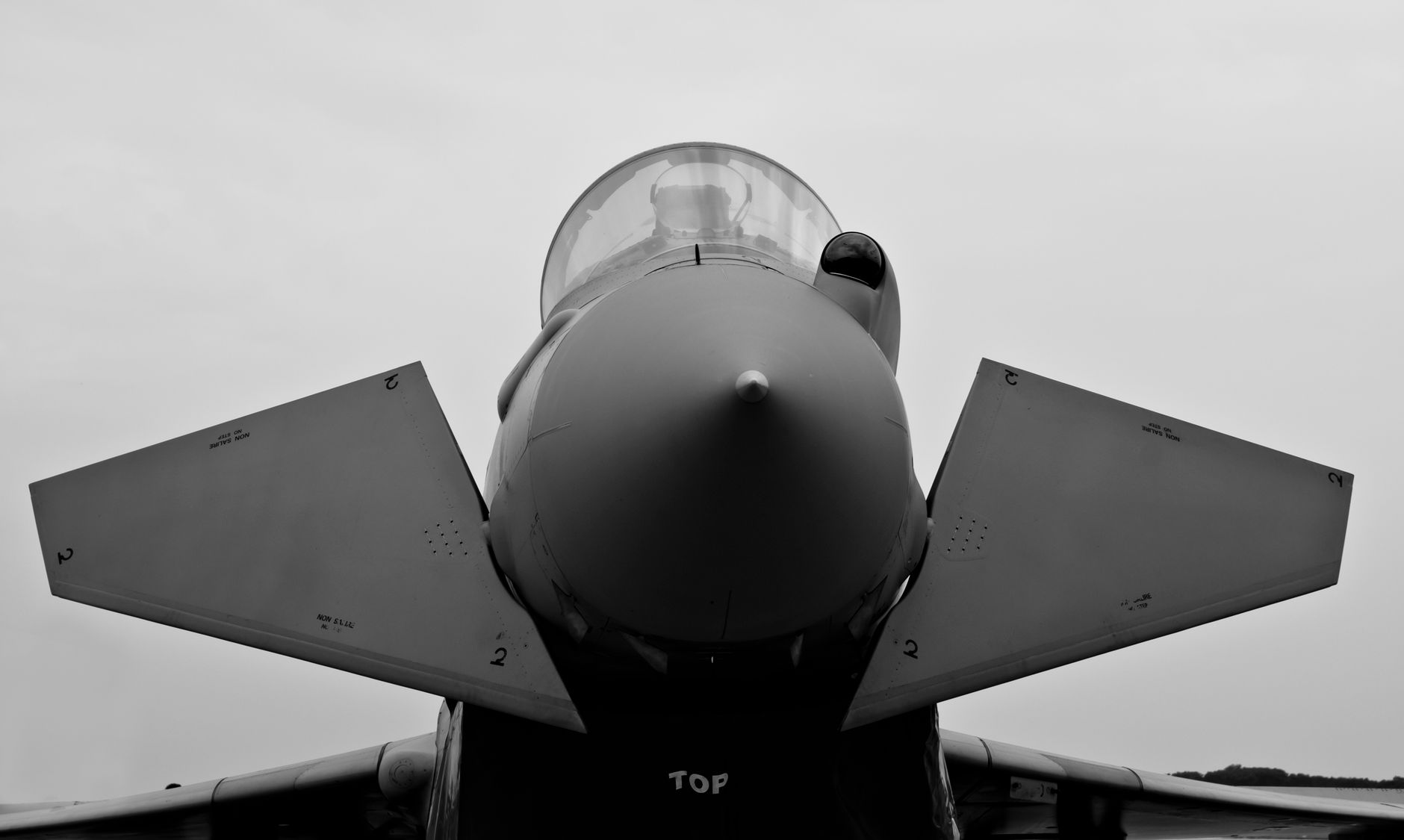 Avion Gripen prăbușit în Ungaria: pilotul s-a catapultat ilezat