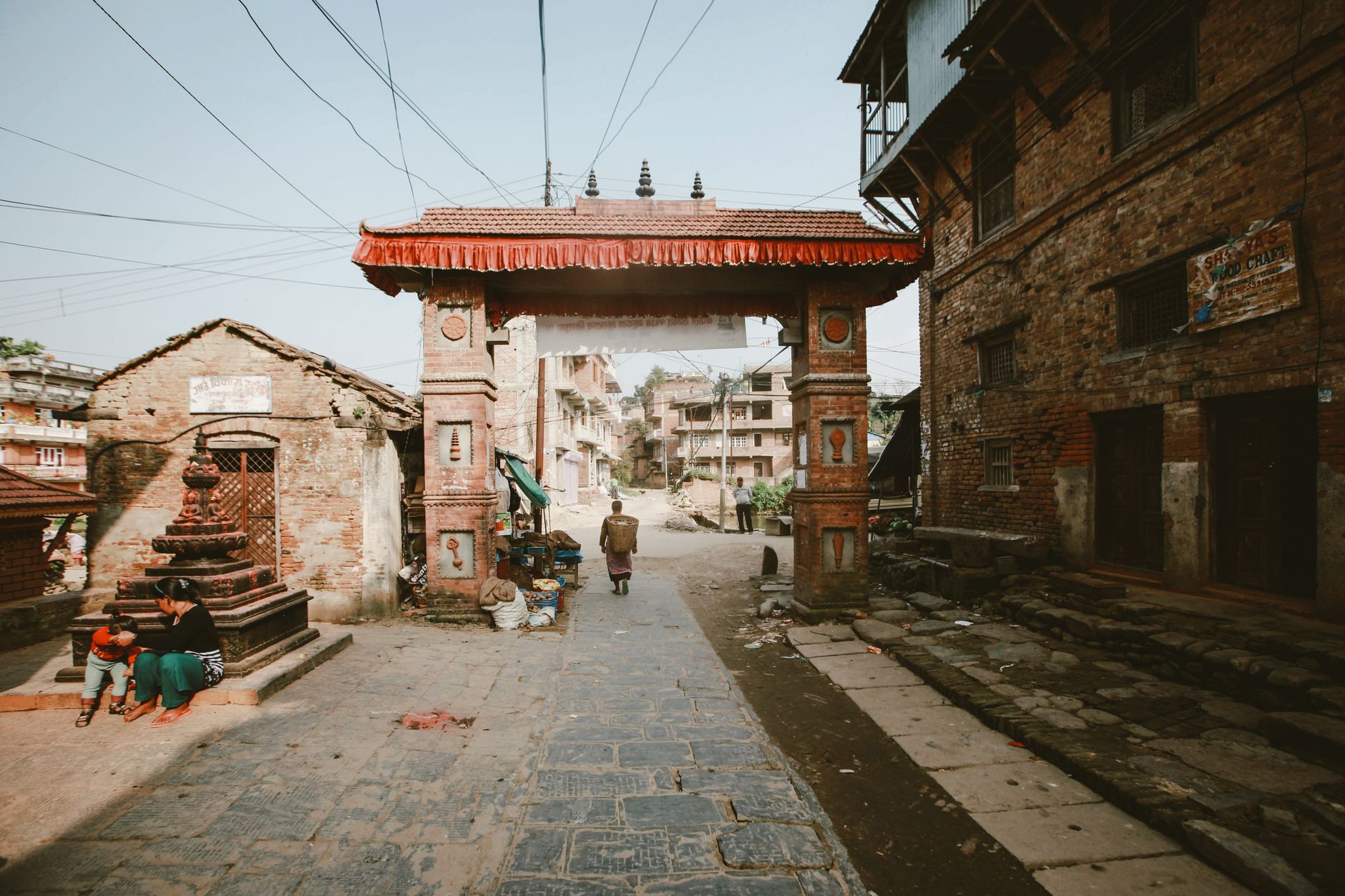 Nepal: viiturile ucid 22 de oameni, lasă 384 de turiști dispăruți