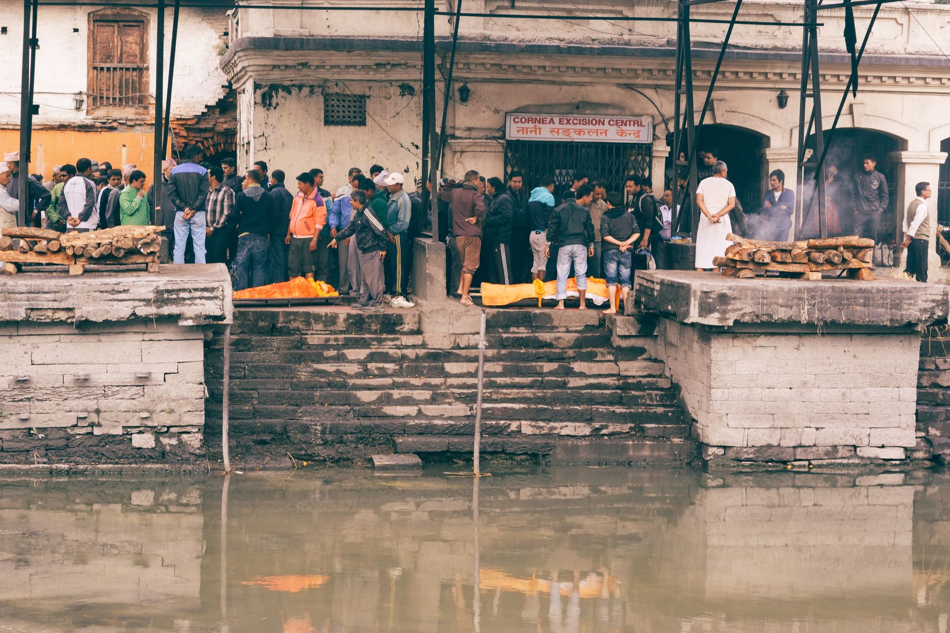 Nepal: viitura ucide 160 de oameni și lasă 400 de persoane dispărute