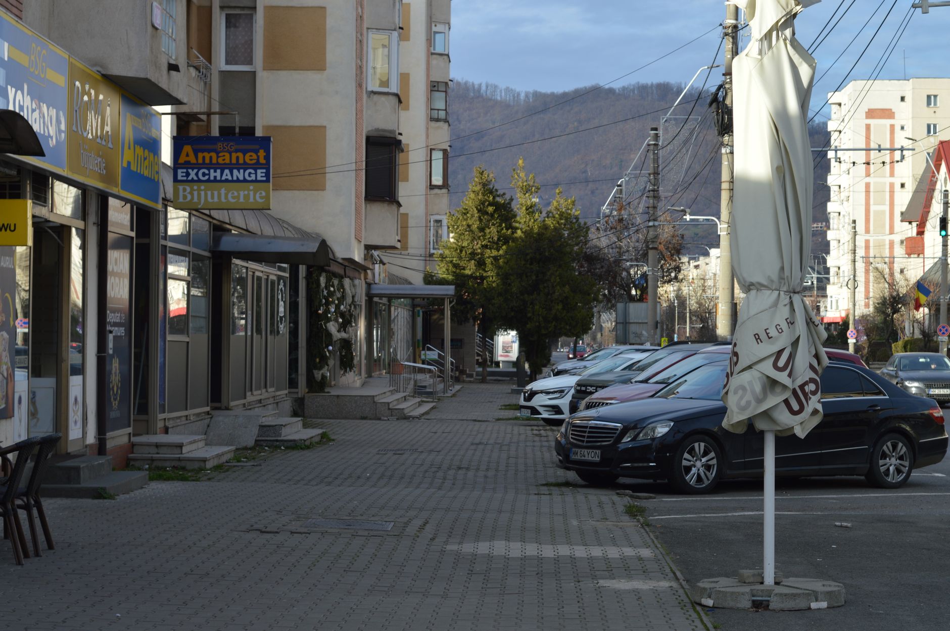 Trei persoane au murit pe DEX 12 lângă Slatina după coliziunea cu un TIR