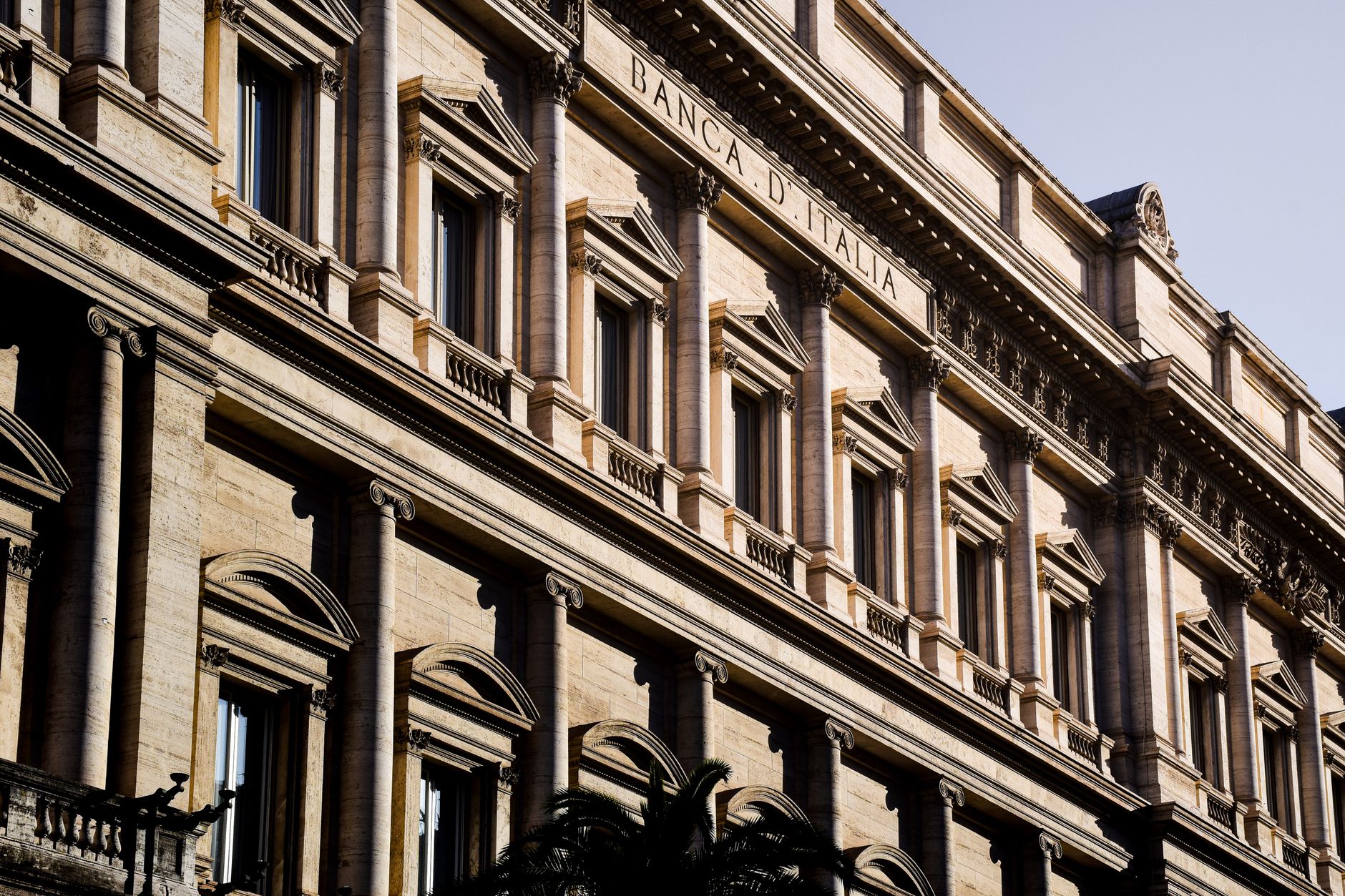 Banca Japoniei ridică dobânda la 1,25%, maxim al ultimilor 31 de ani
