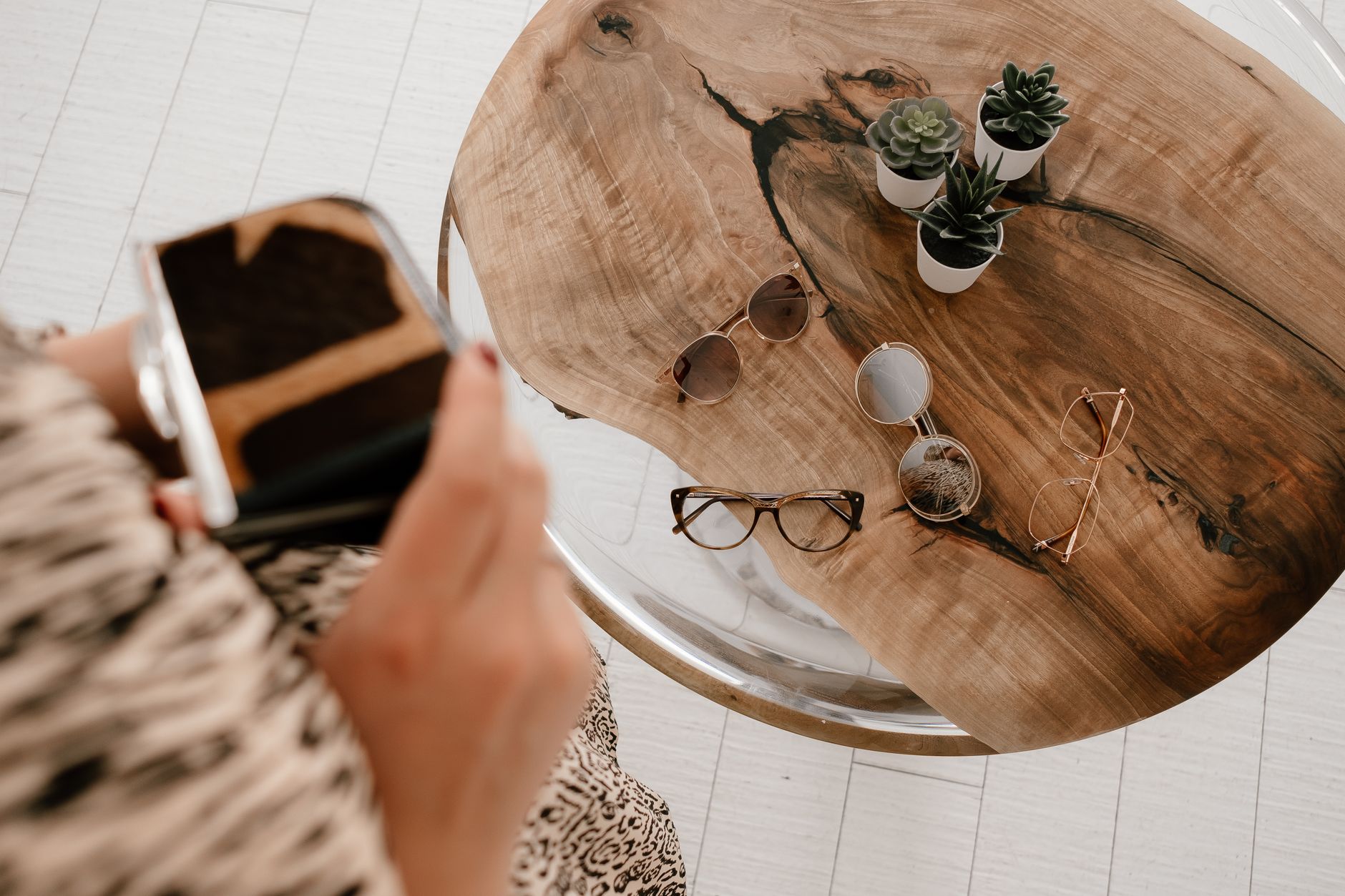 Meta lansează ochelari VR de 100g și Ray-Ban audio la Connect 2026