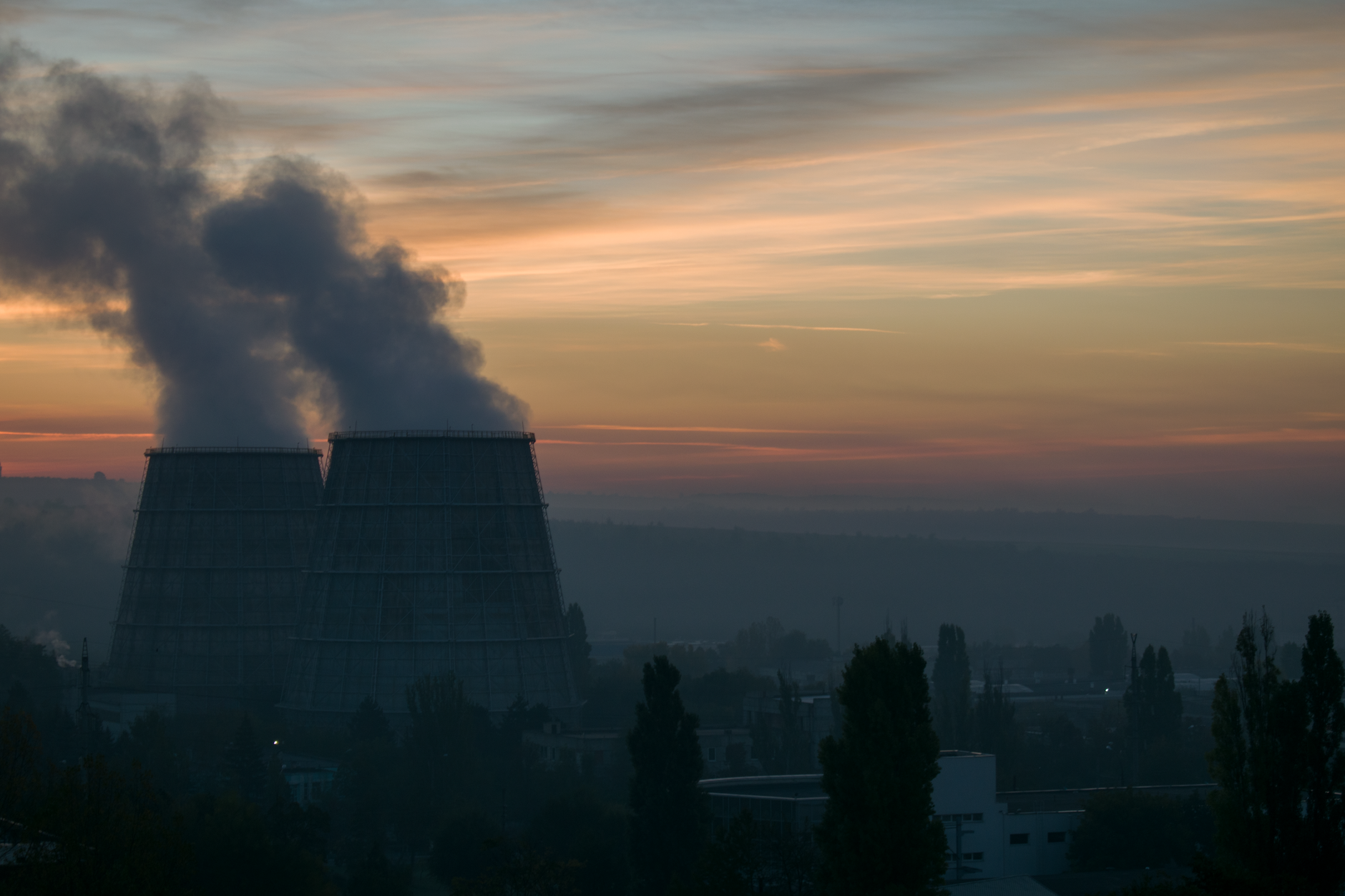 Rusia atacă termocentralele Kievului: 7 morți, prima zi din sezon