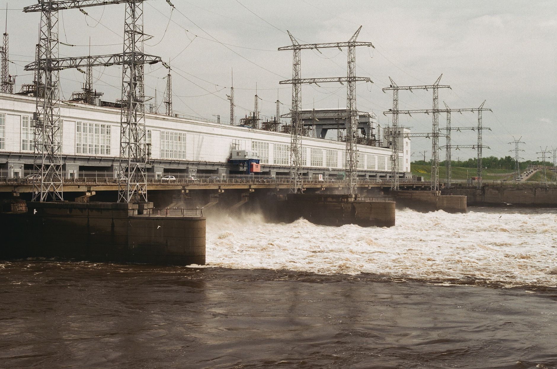 Rusia atacă infrastructura energetică a Ucrainei: 550.000 fără curent