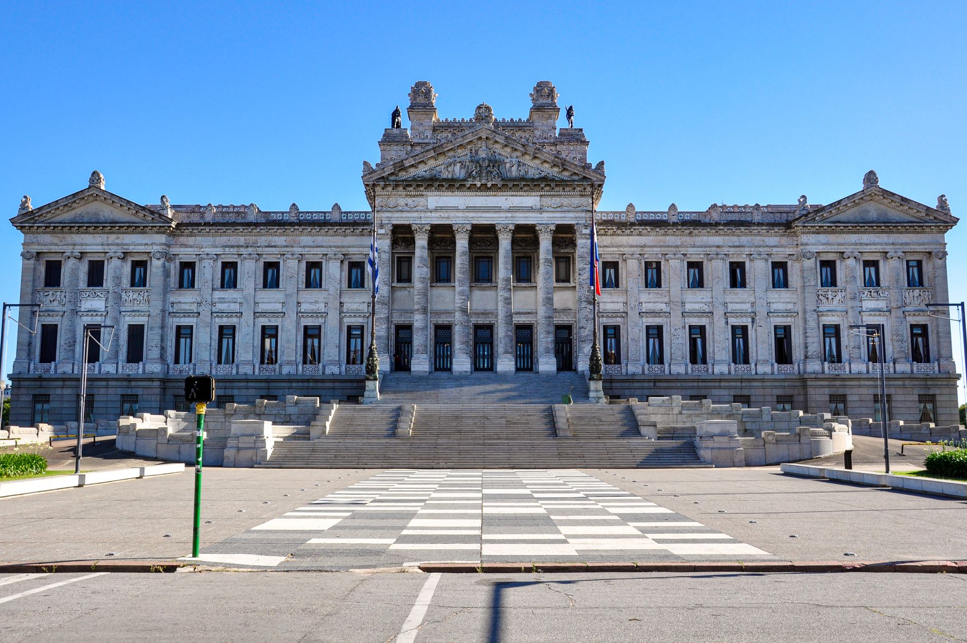 Parlamentara Haines pierde un picior în atac deliberat cu mașina