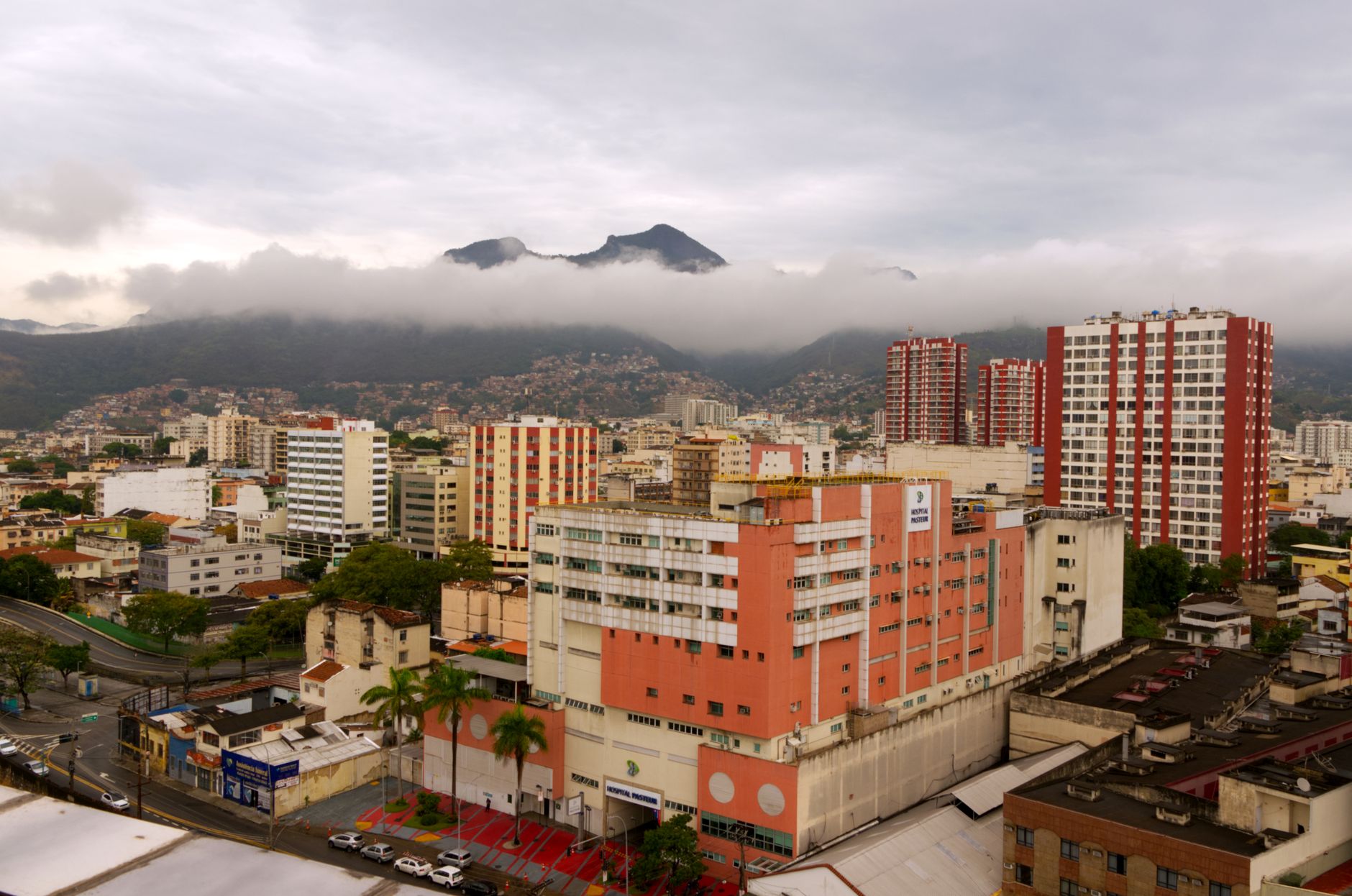 Machado revine în Venezuela după 10 luni de exil: „Sunt aici. Cu voi”